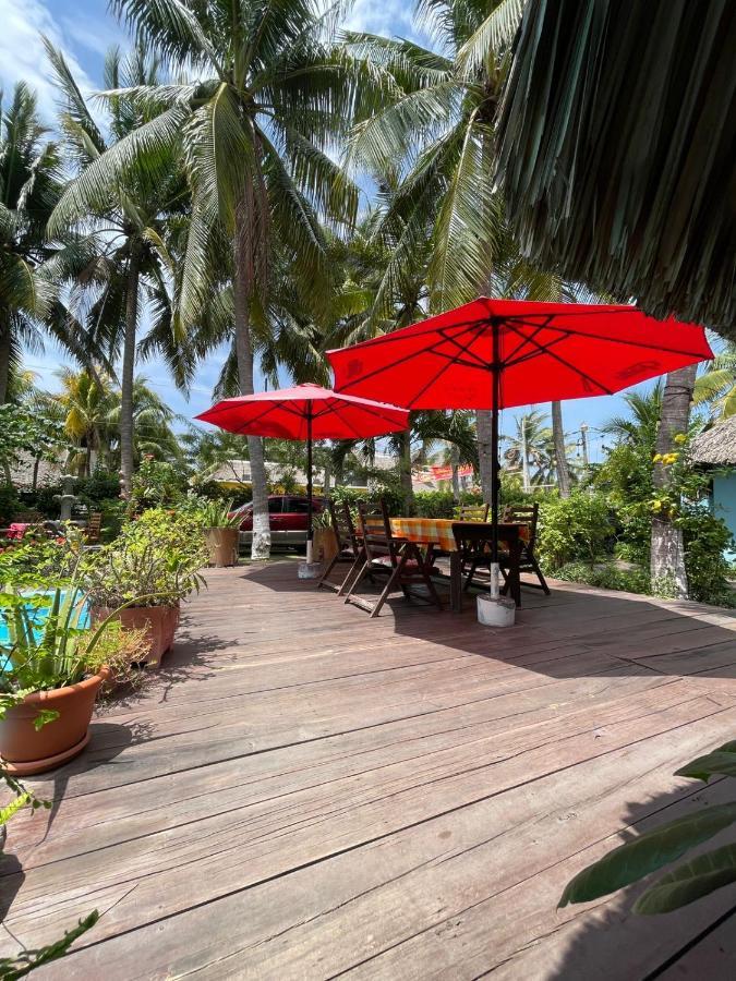 Hotel Atelie del Mar Monterrico Esterno foto