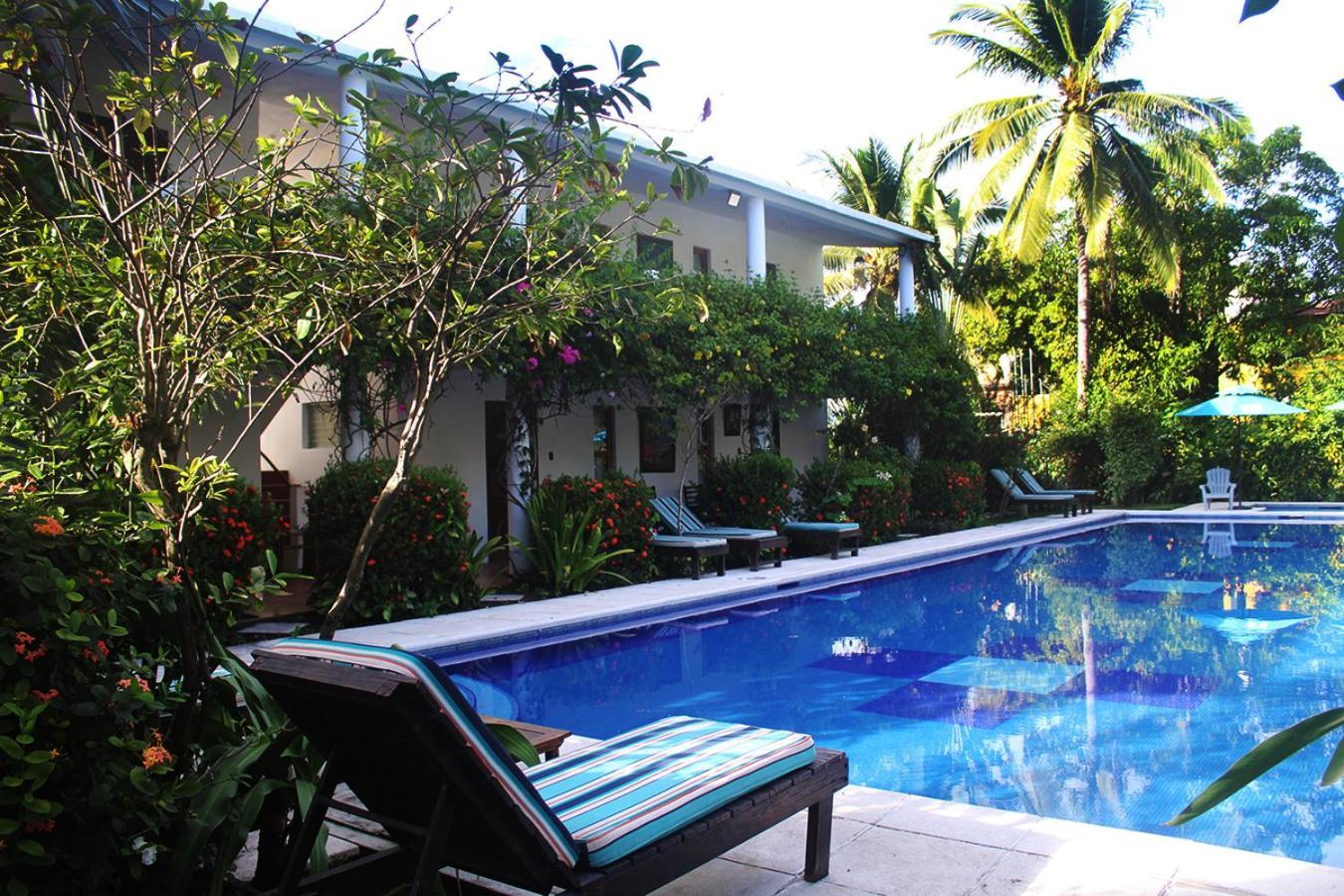 Hotel Atelie del Mar Monterrico Esterno foto